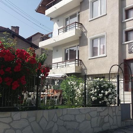 Mira Guest House Dobrinishte Buitenkant foto