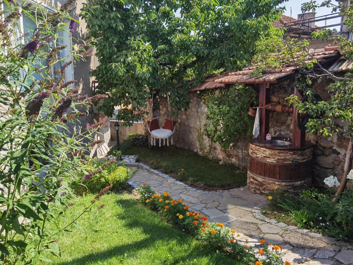 Mira Guest House Dobrinishte Buitenkant foto