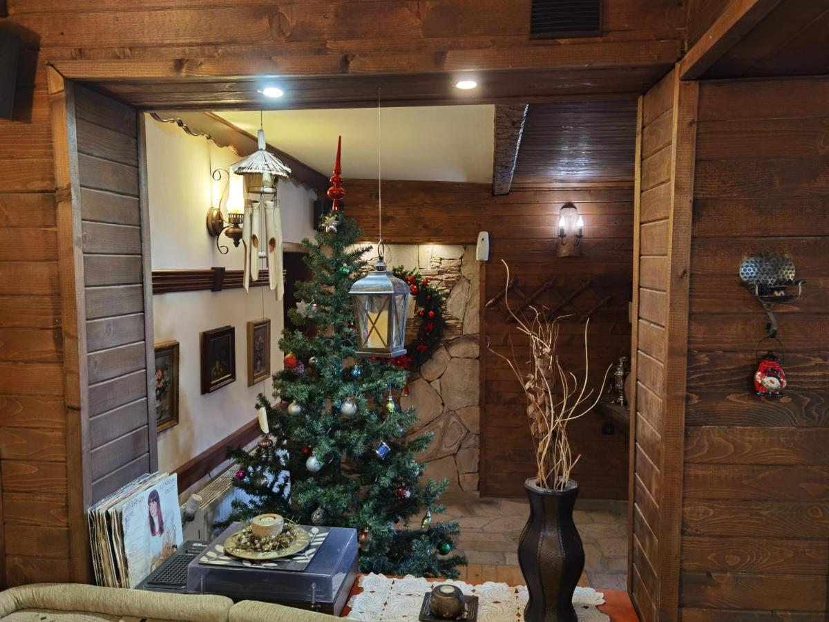 Mira Guest House Dobrinishte Buitenkant foto