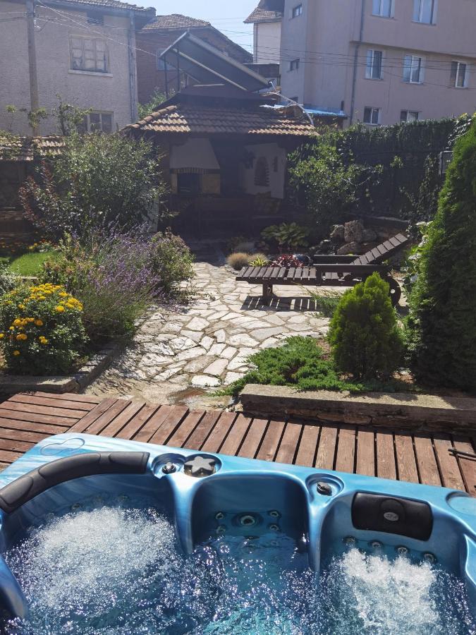 Mira Guest House Dobrinishte Buitenkant foto