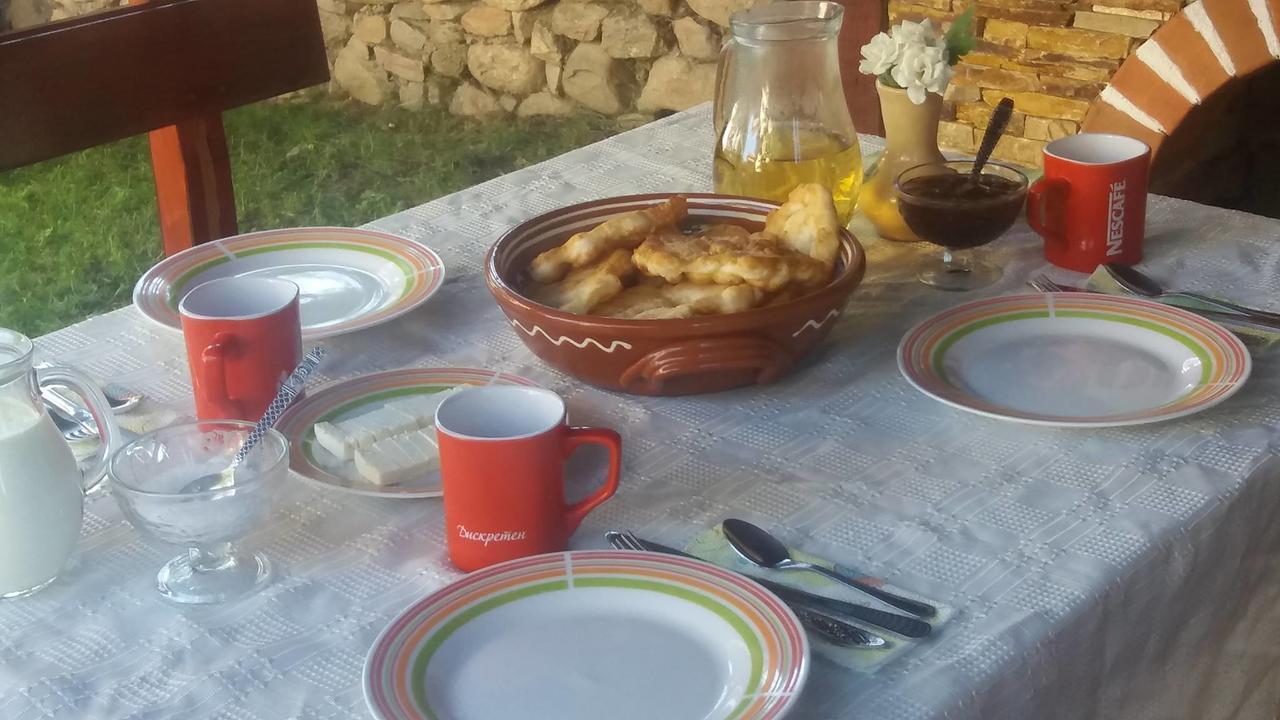 Mira Guest House Dobrinishte Buitenkant foto